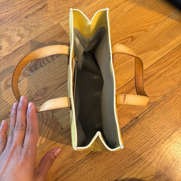 AUTHENTIC!! LV MONOGRAM VERMIS READE MINI TOTE YELLOW COLOR WITH COA. - Picture 4 of 7